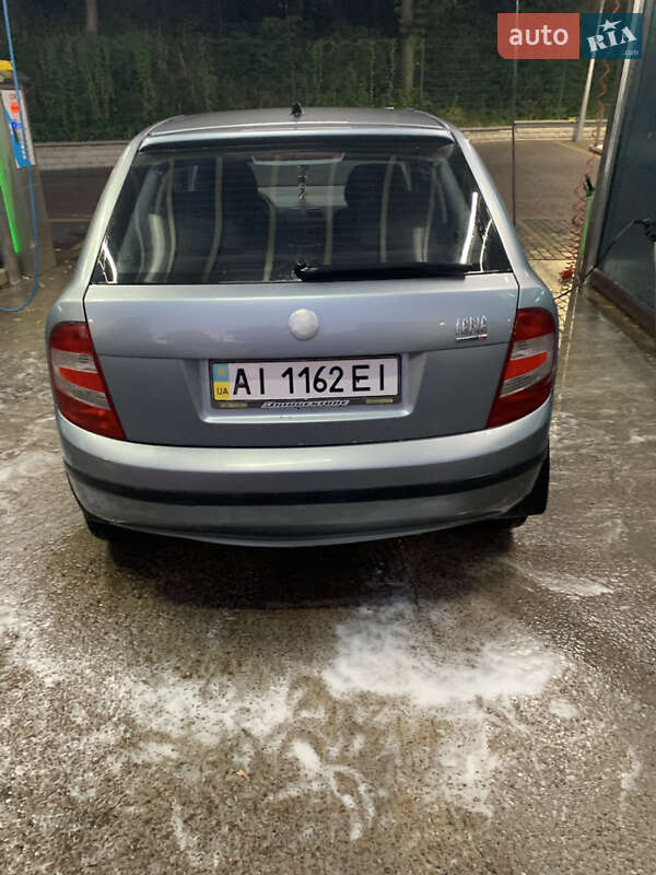 Хэтчбек Skoda Fabia 2005 в Киеве