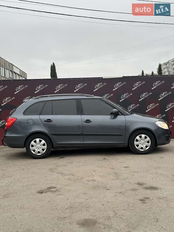 Універсал Skoda Fabia 2009 в Сумах