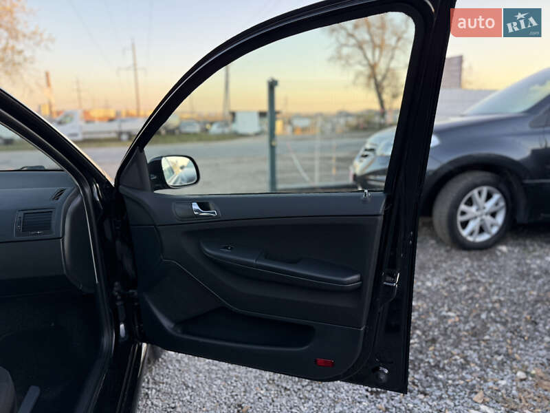 Универсал Skoda Fabia 2007 в Ровно