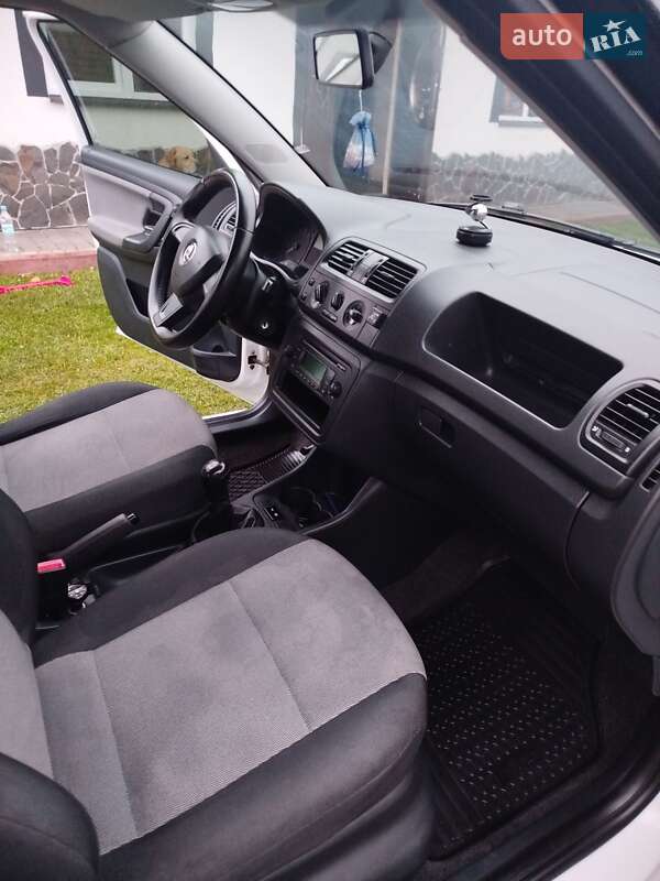 Універсал Skoda Fabia 2013 в Львові