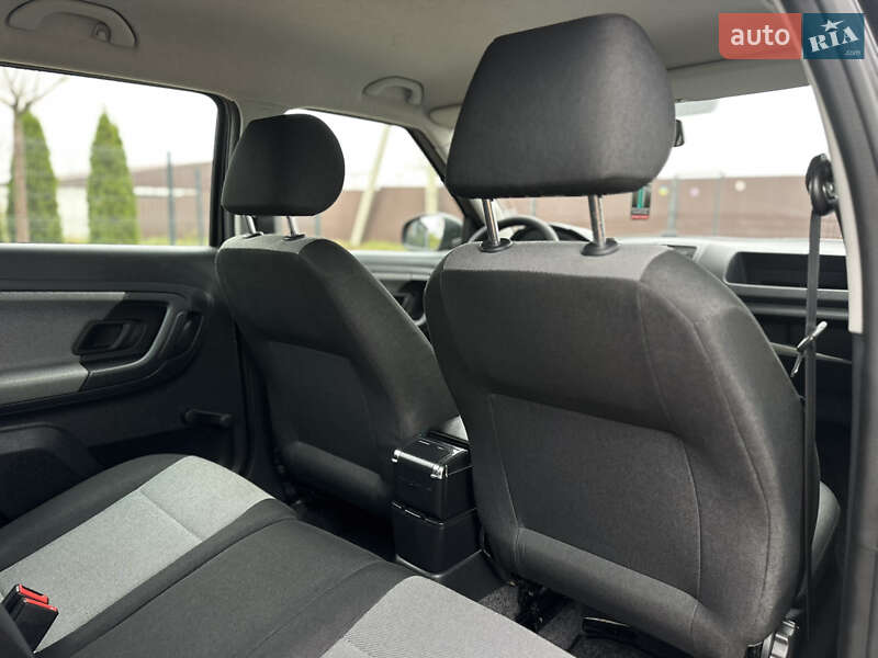 Хэтчбек Skoda Fabia 2009 в Виннице