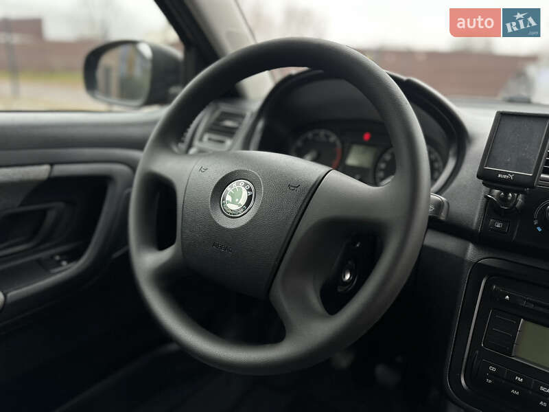 Хэтчбек Skoda Fabia 2009 в Виннице