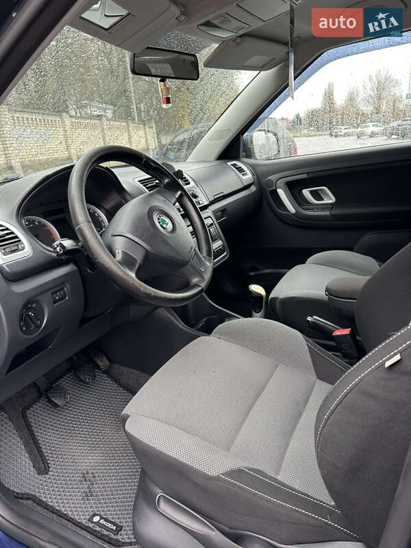 Хэтчбек Skoda Fabia 2008 в Виннице