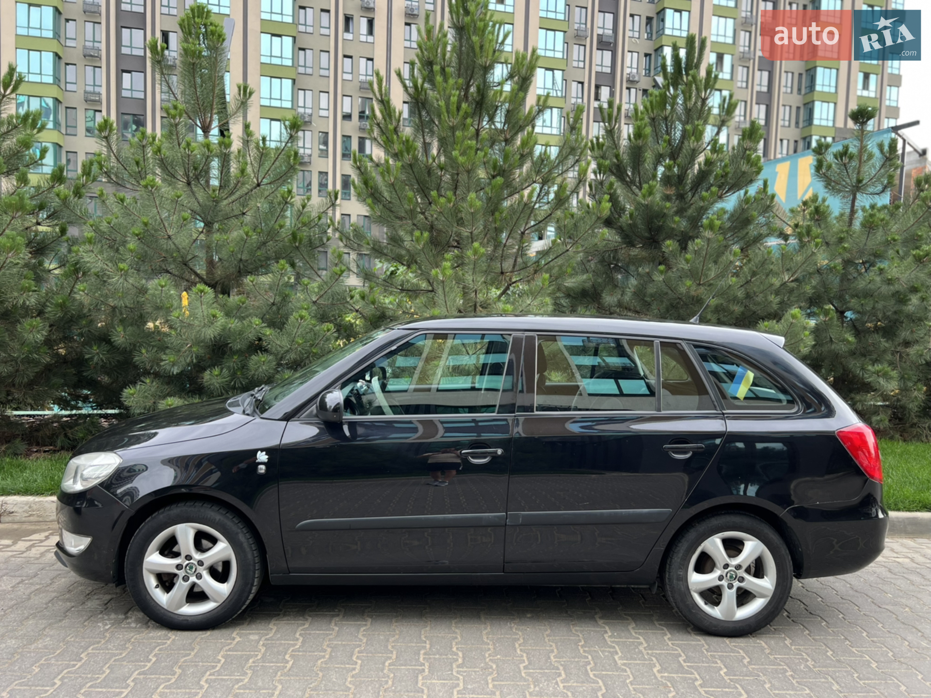 2011 Skoda Fabia - мініатюра 15