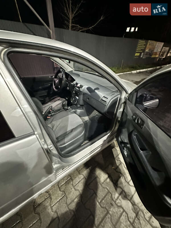 Хетчбек Skoda Fabia 2006 в Хмельницькому