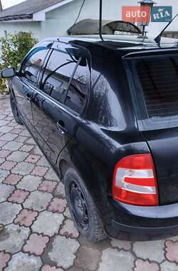 Хэтчбек Skoda Fabia 2006 в Виннице