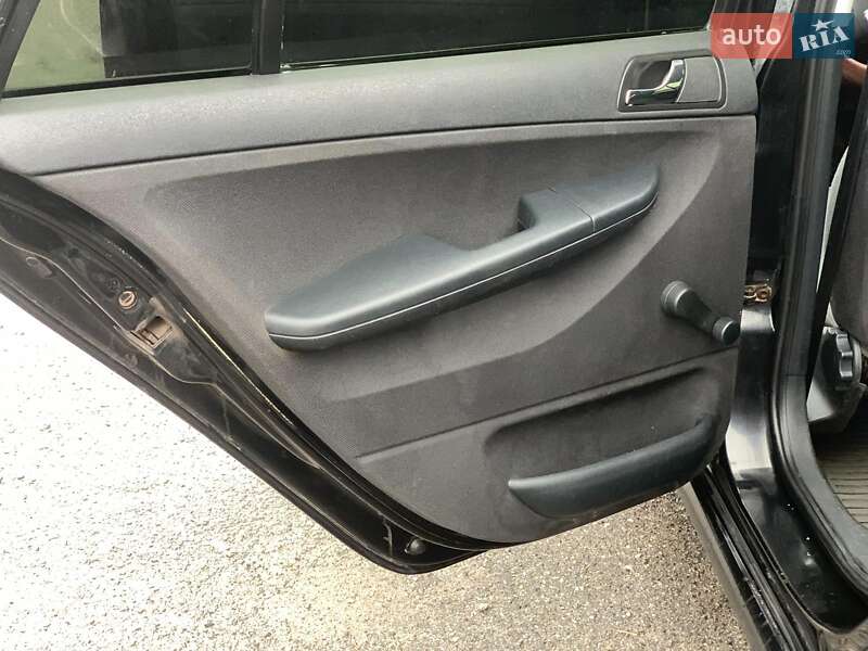 Універсал Skoda Fabia 2004 в Вінниці