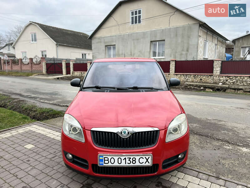 Хетчбек Skoda Fabia 2007 в Гусятині