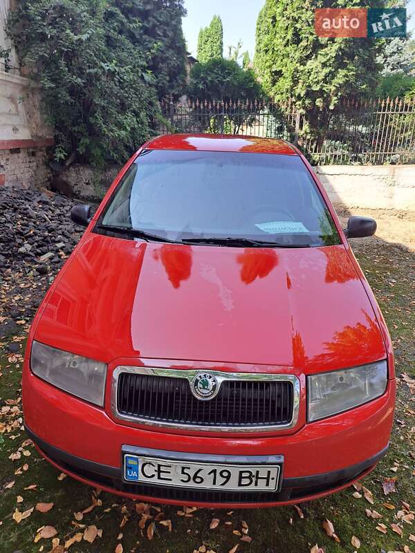 Седан Skoda Fabia 2002 в Черновцах