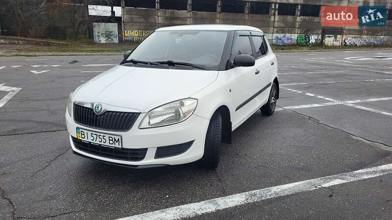 Хэтчбек Skoda Fabia 2012 в Полтаве