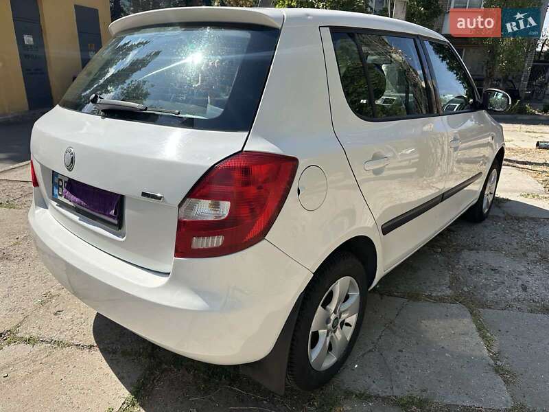 Хэтчбек Skoda Fabia 2008 в Николаеве