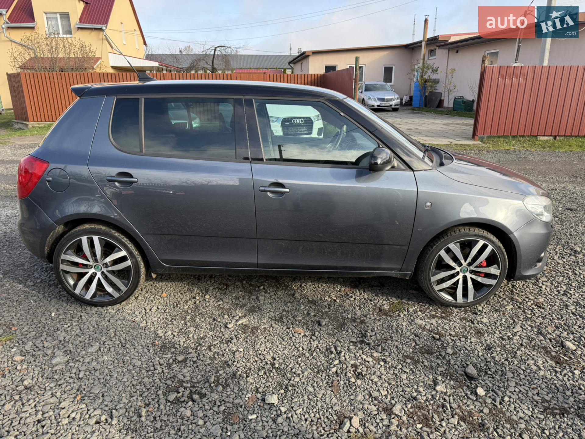 2011 Skoda Fabia - мініатюра 11
