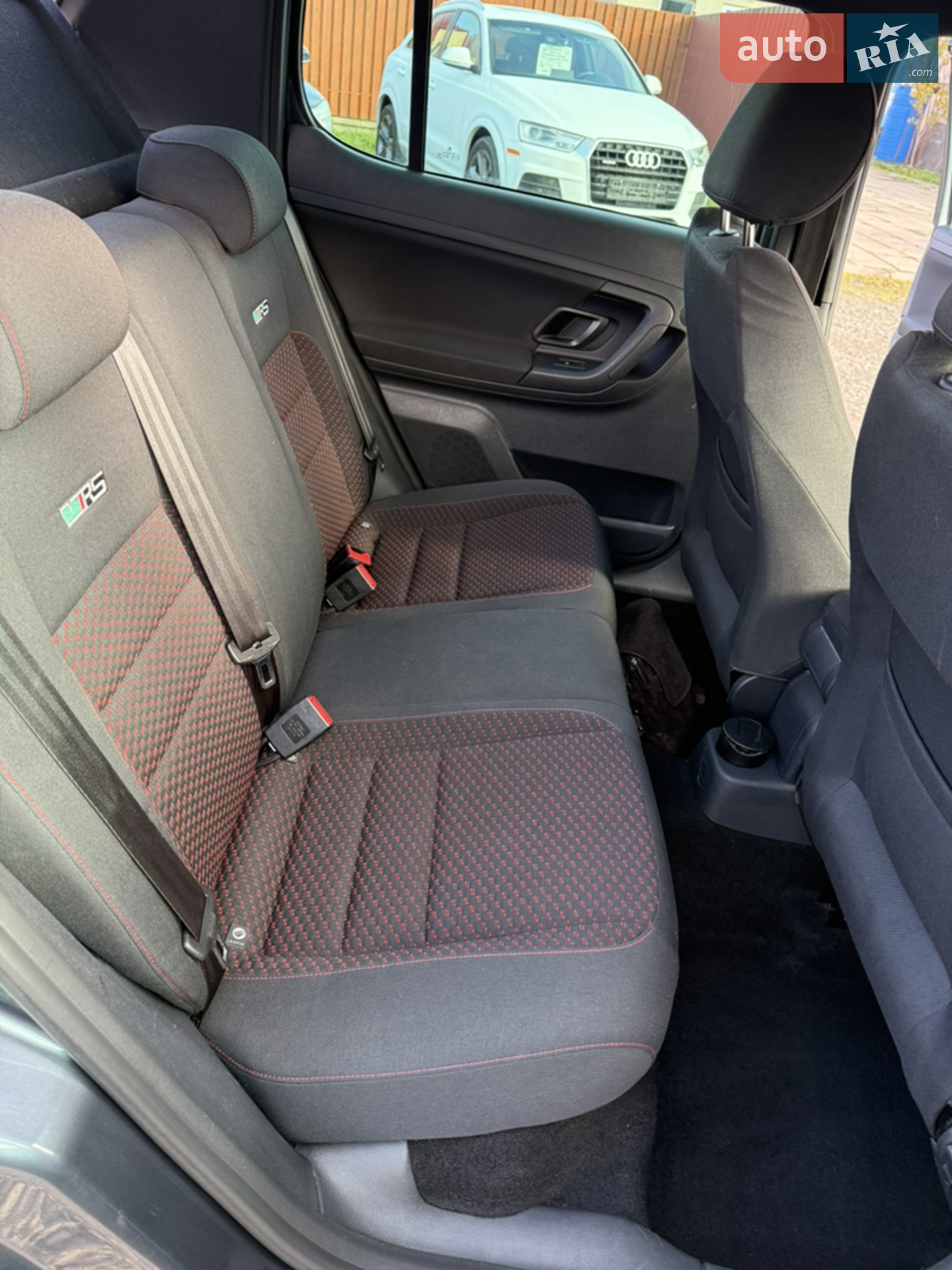 2011 Skoda Fabia - мініатюра 14