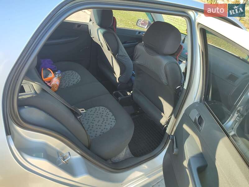 Хетчбек Skoda Fabia 2005 в Миколаєві