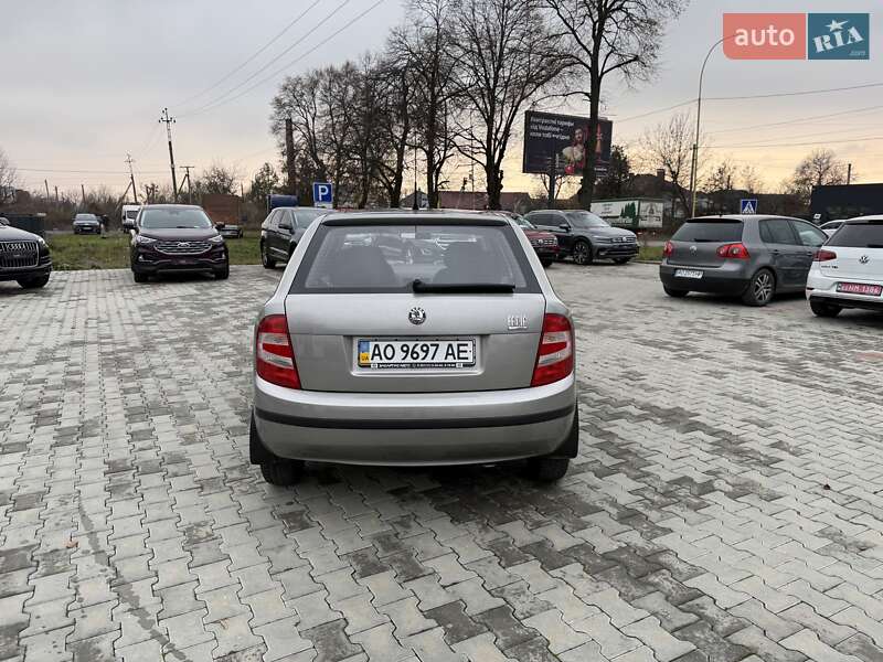 Хетчбек Skoda Fabia 2006 в Ужгороді фото 10 Хетчбек Skoda Fabia 2006 в Ужгороді