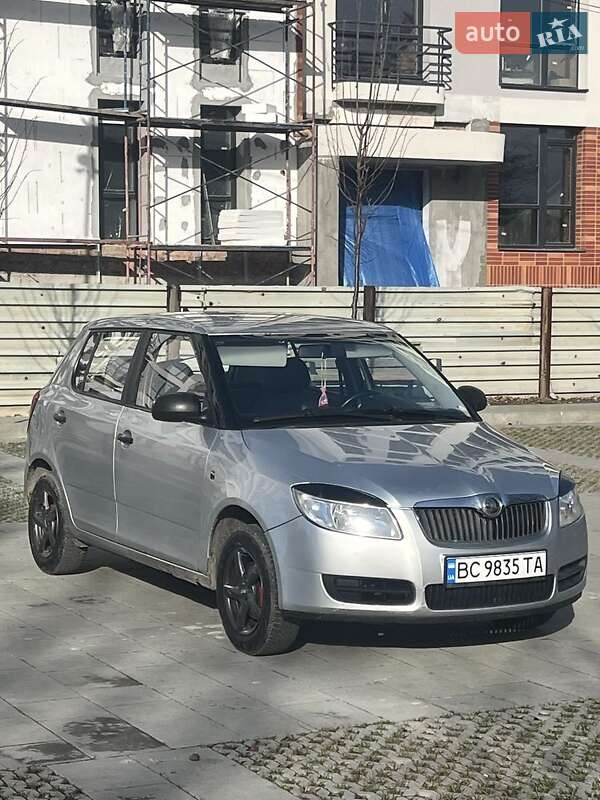 Хетчбек Skoda Fabia 2008 в Самборі