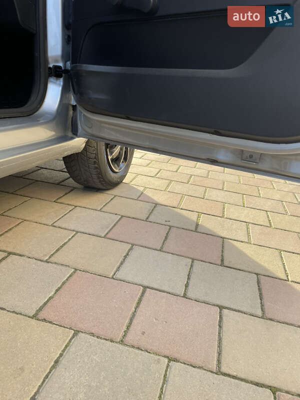 Хетчбек Skoda Fabia 2009 в Львові фото 24 Хетчбек Skoda Fabia 2009 в Львові