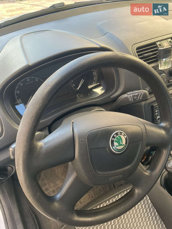 Хетчбек Skoda Fabia 2009 в Львові фото 29 Хетчбек Skoda Fabia 2009 в Львові