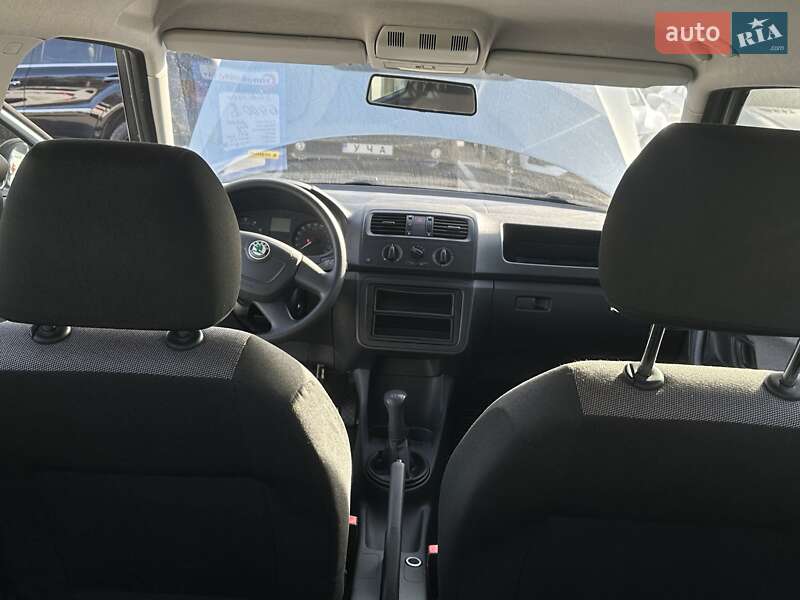 Хэтчбек Skoda Fabia 2011 в Киеве фото 14 Хэтчбек Skoda Fabia 2011 в Киеве