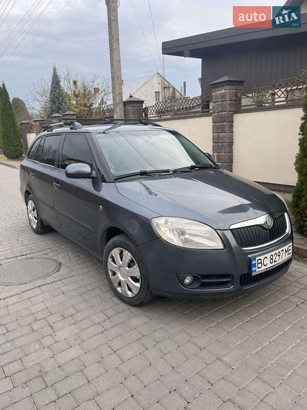 Универсал Skoda Fabia 2009 в Львове фото 3 Универсал Skoda Fabia 2009 в Львове