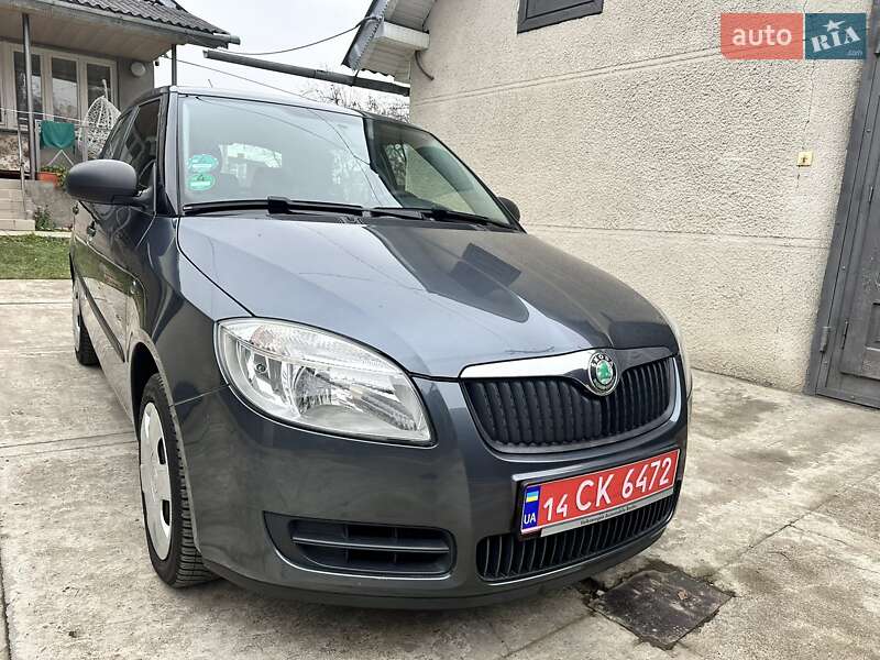 Хетчбек Skoda Fabia 2008 в Івано-Франківську фото Хетчбек Skoda Fabia 2008 в Івано-Франківську