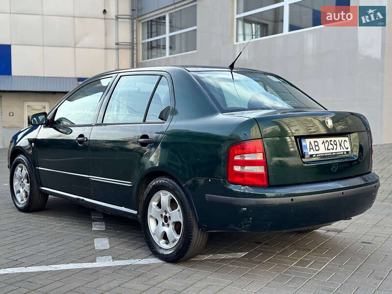 Седан Skoda Fabia 2004 в Одессе
