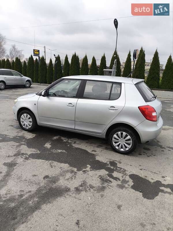 Хетчбек Skoda Fabia 2012 в Любарі