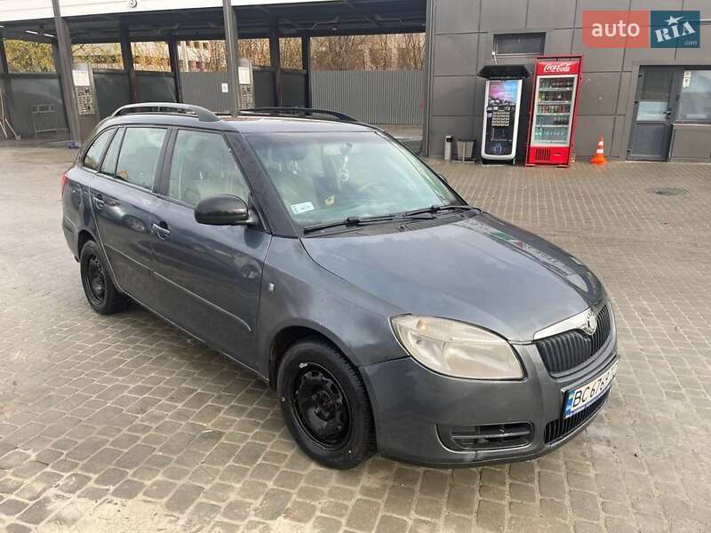 Skoda Fabia 2009 Skoda Fabia 2009
