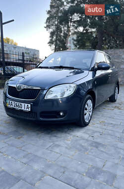 Хэтчбек Skoda Fabia 2008 в Ахтырке