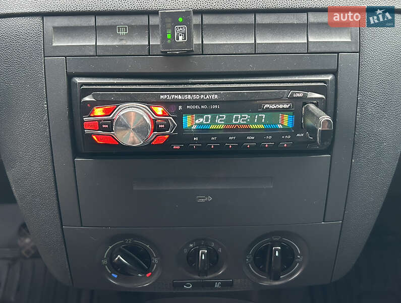 Седан Skoda Fabia 2004 в Вапнярке