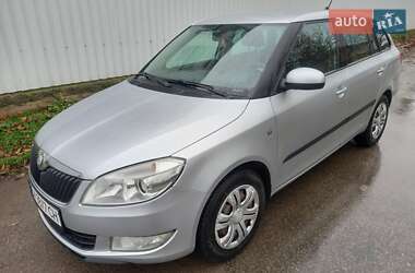 Універсал Skoda Fabia 2010 в Кам'янець-Подільському