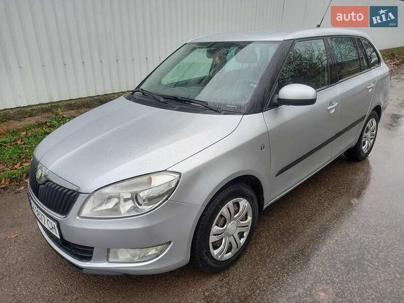 Універсал Skoda Fabia 2010 в Кам'янець-Подільському