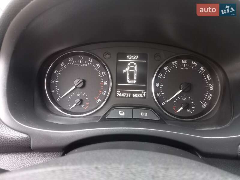 Універсал Skoda Fabia 2010 в Кам'янець-Подільському