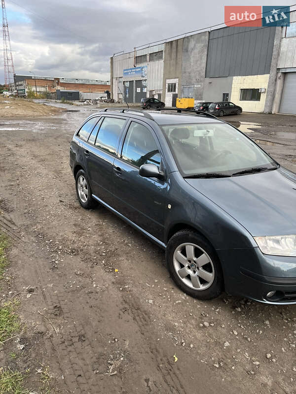 Универсал Skoda Fabia 2006 в Луцке