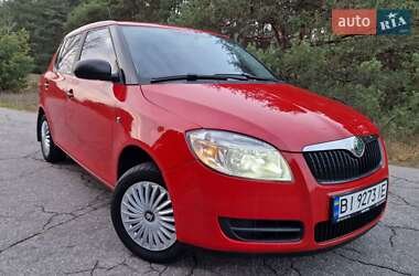 Хэтчбек Skoda Fabia 2009 в Кременчуге