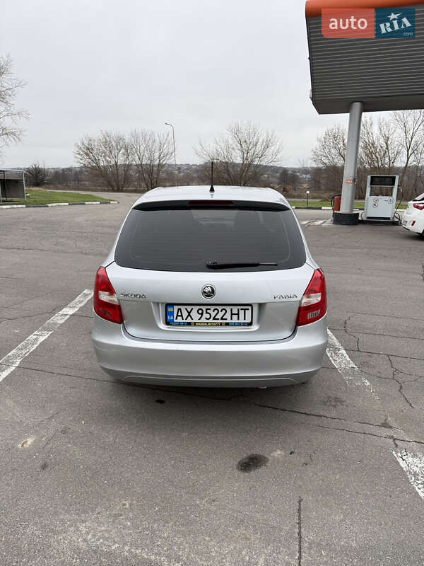 Універсал Skoda Fabia 2015 в Новій Водолагі