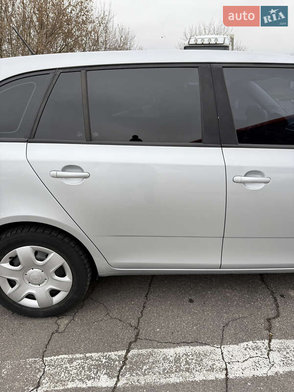 Універсал Skoda Fabia 2015 в Новій Водолагі