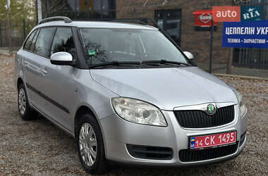 Універсал Skoda Fabia 2008 в Вінниці