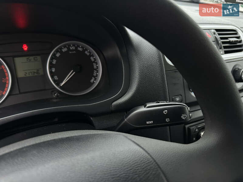 Універсал Skoda Fabia 2008 в Вінниці