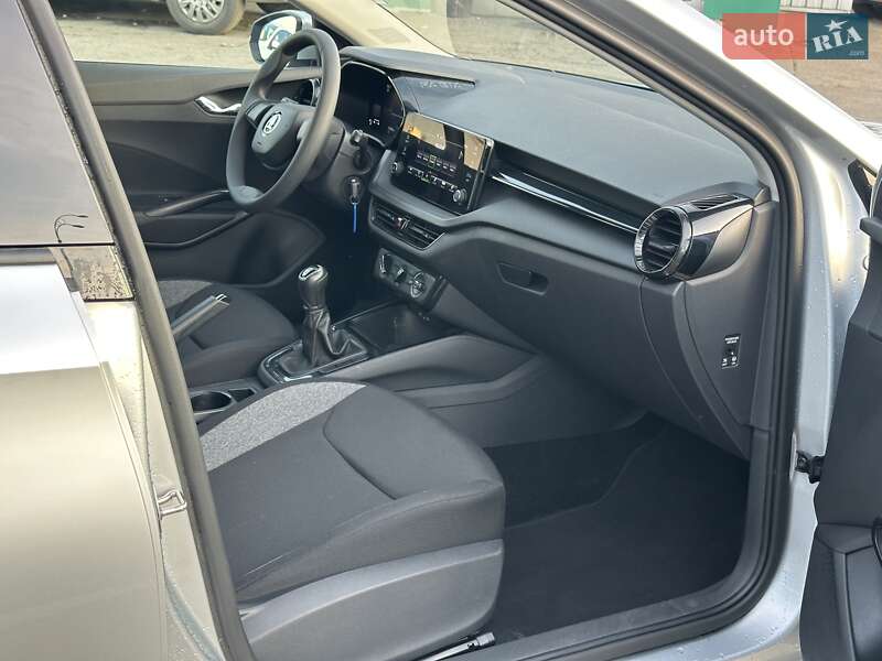 Хэтчбек Skoda Fabia 2024 в Киеве