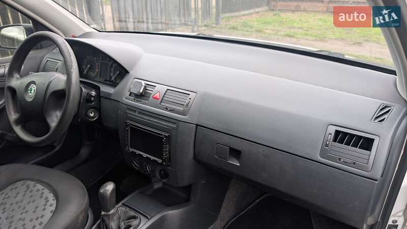 Хэтчбек Skoda Fabia 2006 в Шепетовке