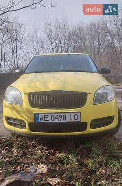 Хэтчбек Skoda Fabia 2008 в Днепре