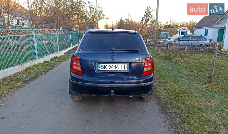 Хетчбек Skoda Fabia 2002 в Кореці