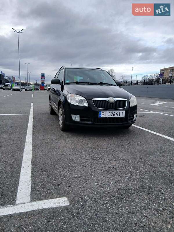 Універсал Skoda Fabia 2009 в Полтаві