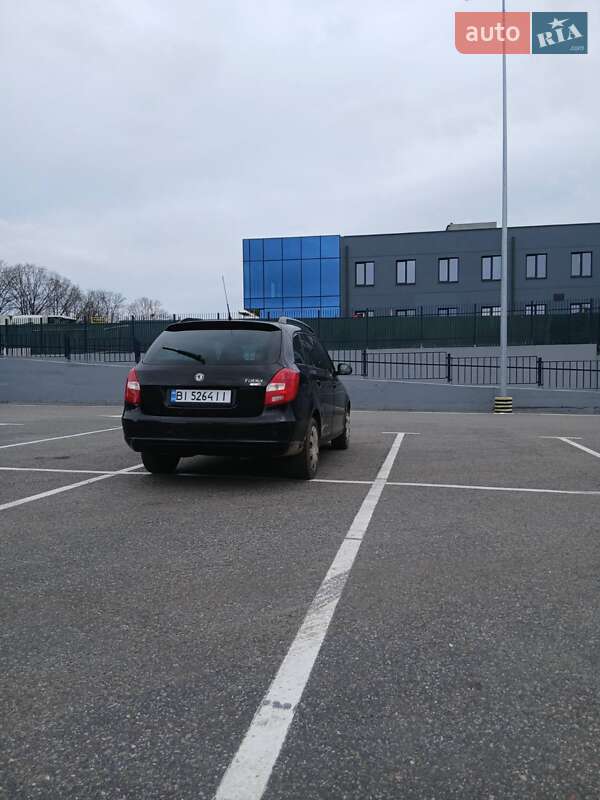 Універсал Skoda Fabia 2009 в Полтаві