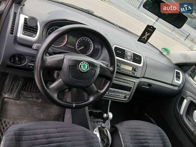 Універсал Skoda Fabia 2009 в Полтаві