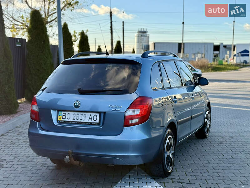 Универсал Skoda Fabia 2009 в Тернополе