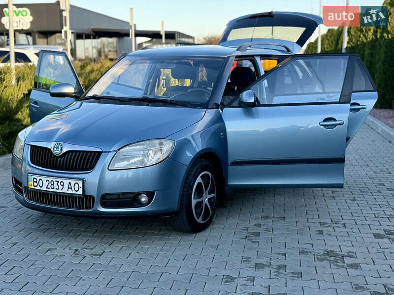 Универсал Skoda Fabia 2009 в Тернополе