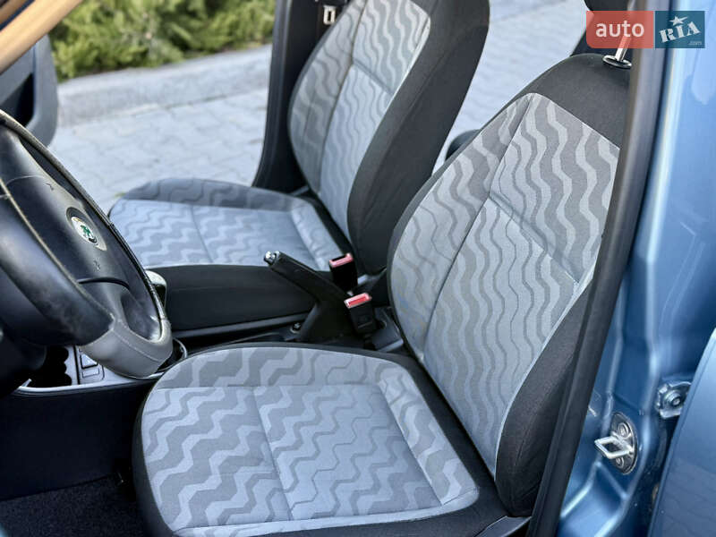 Универсал Skoda Fabia 2009 в Тернополе