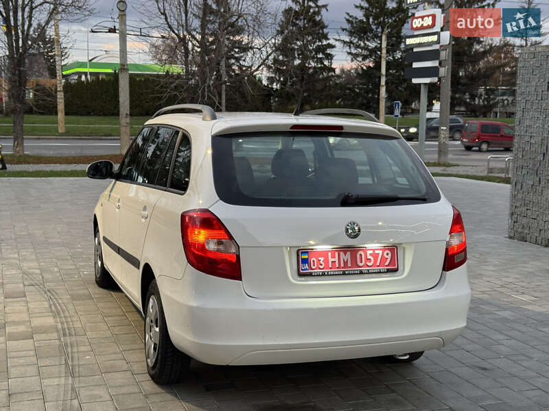 Универсал Skoda Fabia 2009 в Луцке